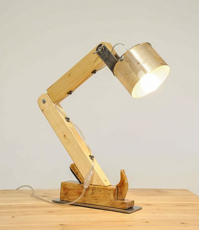 Holzlampe